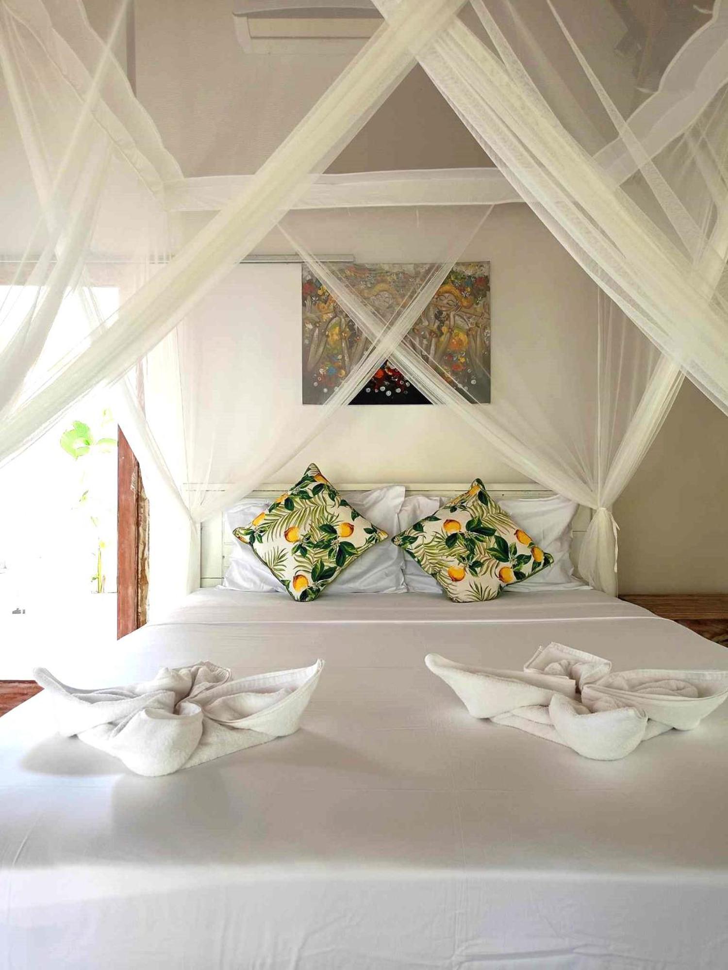 Bintang Tiga Bungalows Gili Air Exterior foto