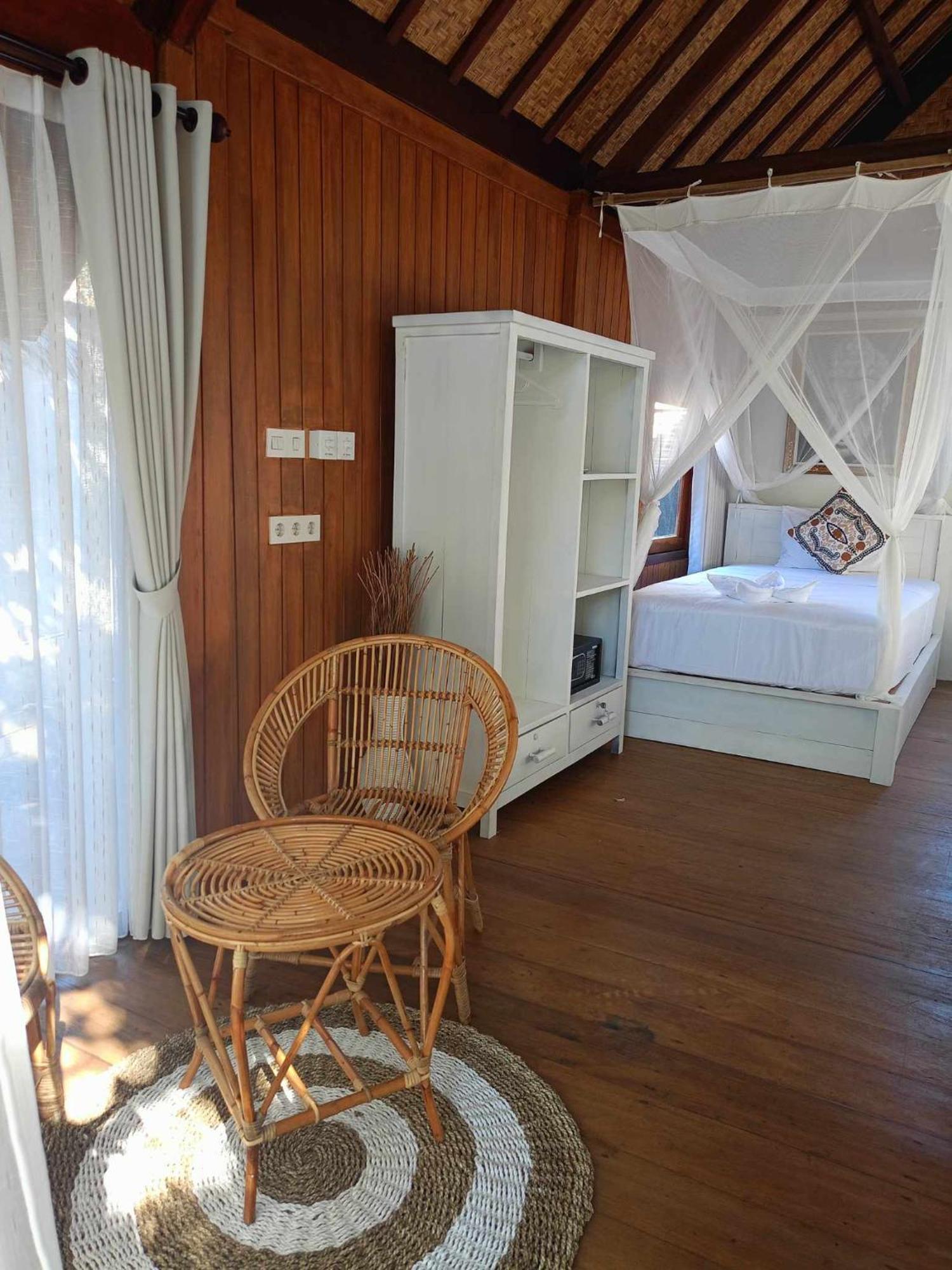 Bintang Tiga Bungalows Gili Air Exterior foto